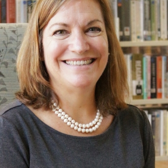 Shari Henry Headshot