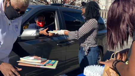 Bre Crop 800 Pic 2 Bre Ah Food Box Giveaway Gwen Weddington@Atlantahousing Org