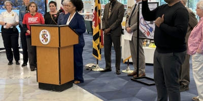 Launch Event Dr  Gedin At Podium